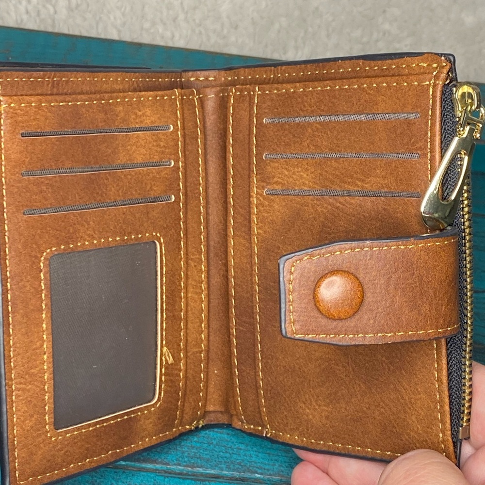 Pleather wallet - Picture 6 of 8